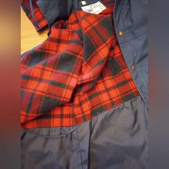 Made in USA Woolrich women's vintage flannel-lined coat L - Picture 4 of 9